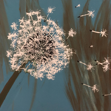 Vom Winde getragen Nahansicht einer gemalten weißen Pusteblume mit davonfliegenden Samen vor blauem und braunem Hintergrund.